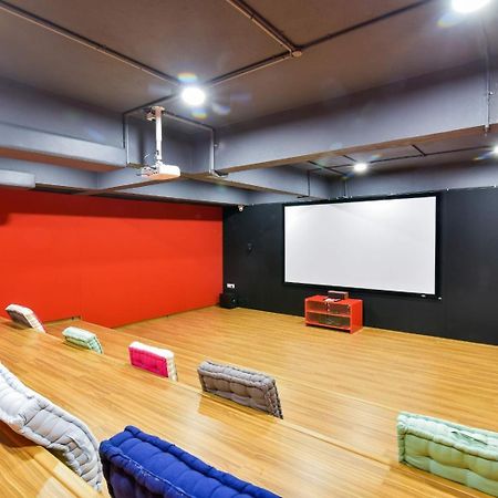 C-Suites Winster Bangalore Luaran gambar